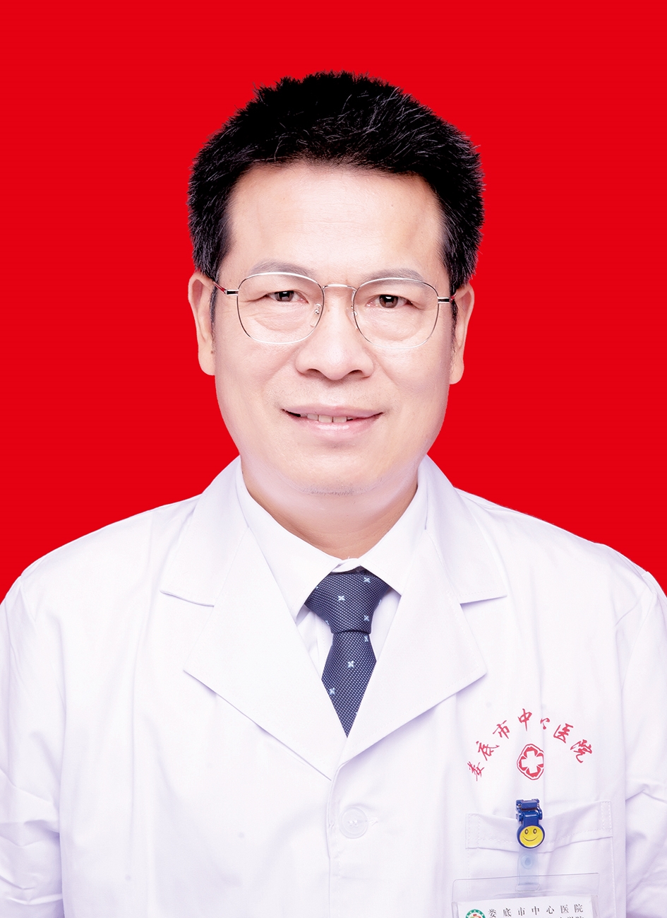 梁革文
