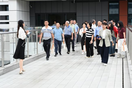 广医一院博士专家团队走进涟源