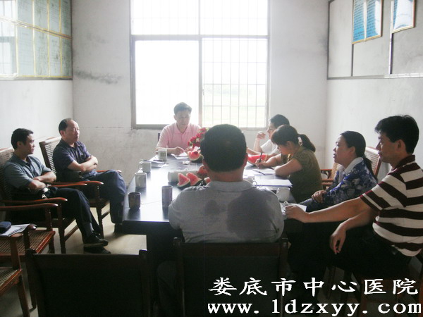 市委建扶办到我院建扶点督查