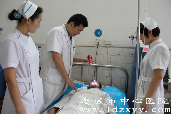 我院成功开展高难度全喉切除术