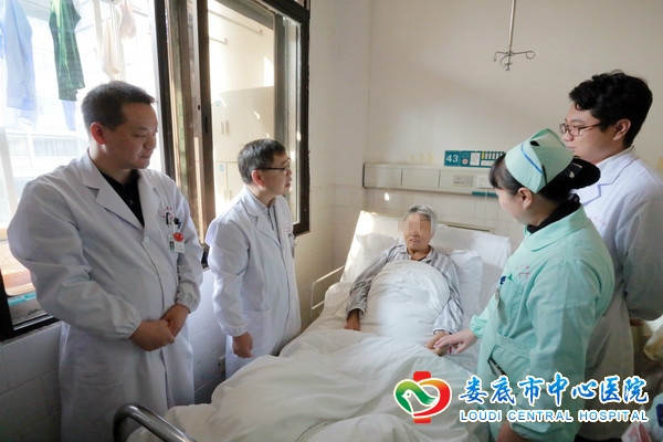 丹心妙手除病魔