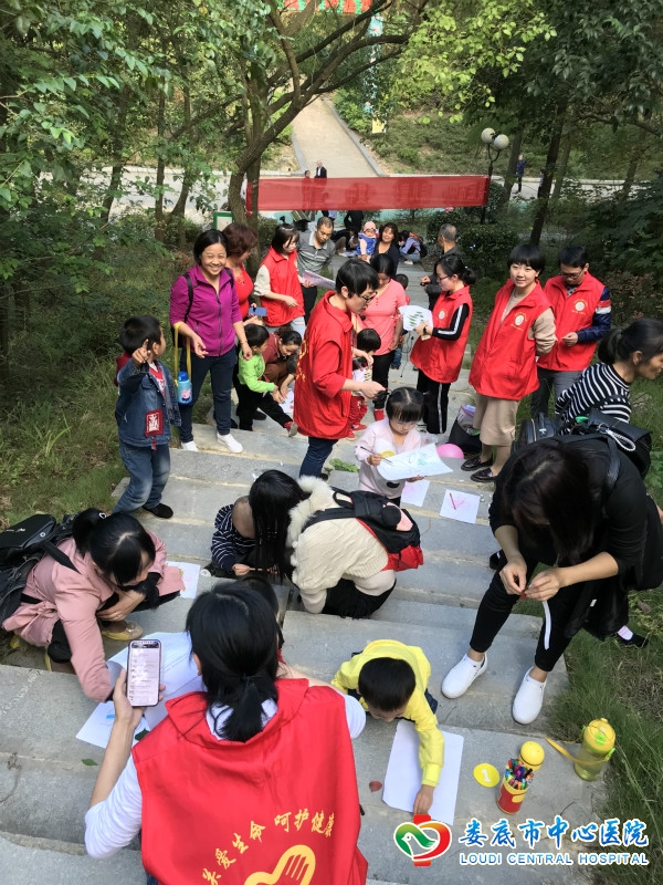 走进秋天，走近你我