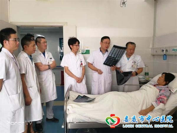 狭窄胸腔藏“心头大患”微创手术妙手除难