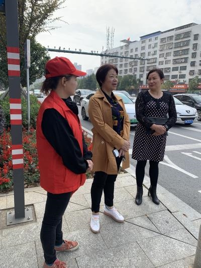 我院积极参加“文明劝导我先行”活动