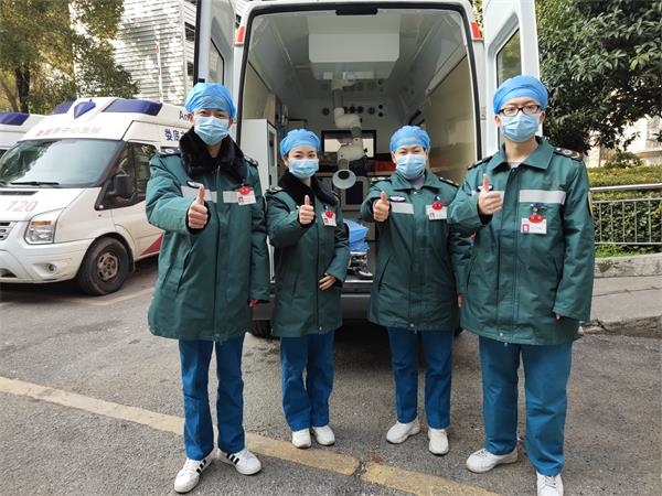 疫情当前，娄底120勇担“新冠”肺炎危重患者转运任务……