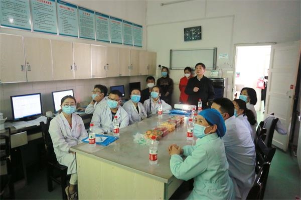 中南大学湘雅风湿免疫专家走进我院查房、讲学