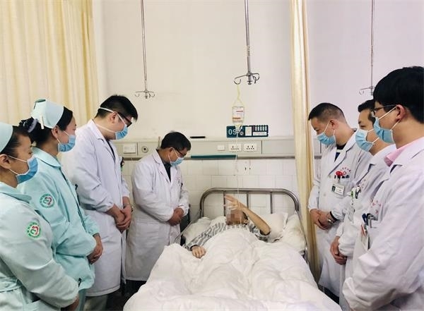 腹膜后肿瘤复发一身是病高超外科手术再造新生