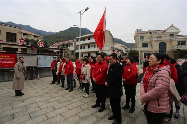民盟医院支部赴贺国中故居开展“红色教育”主题活动