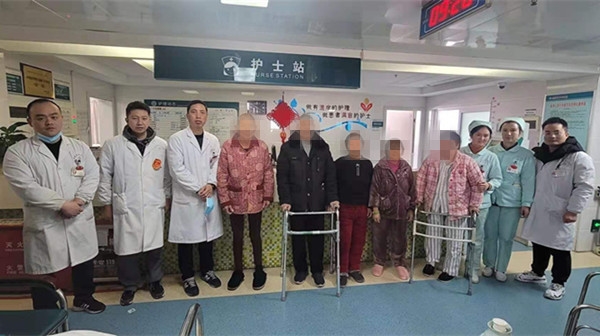 娄底超速度！四小时完成五台髋膝关节置换术