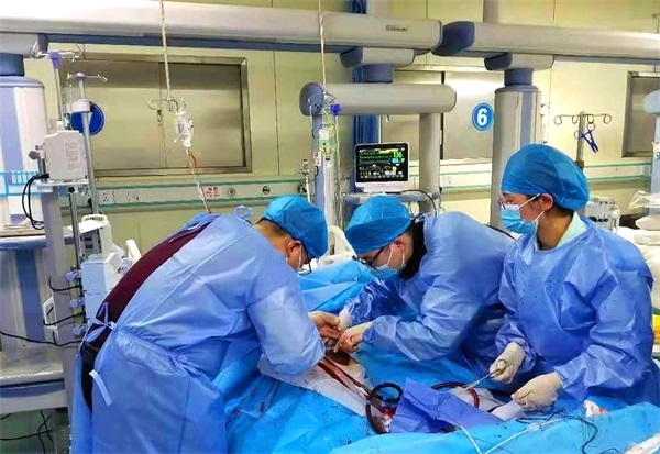 除夕惊魂！青年男子大年三十心肌炎爆发我院ECMO紧急救命