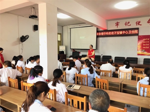 我院“现场救护——第一目击者行动”活动进基层医院