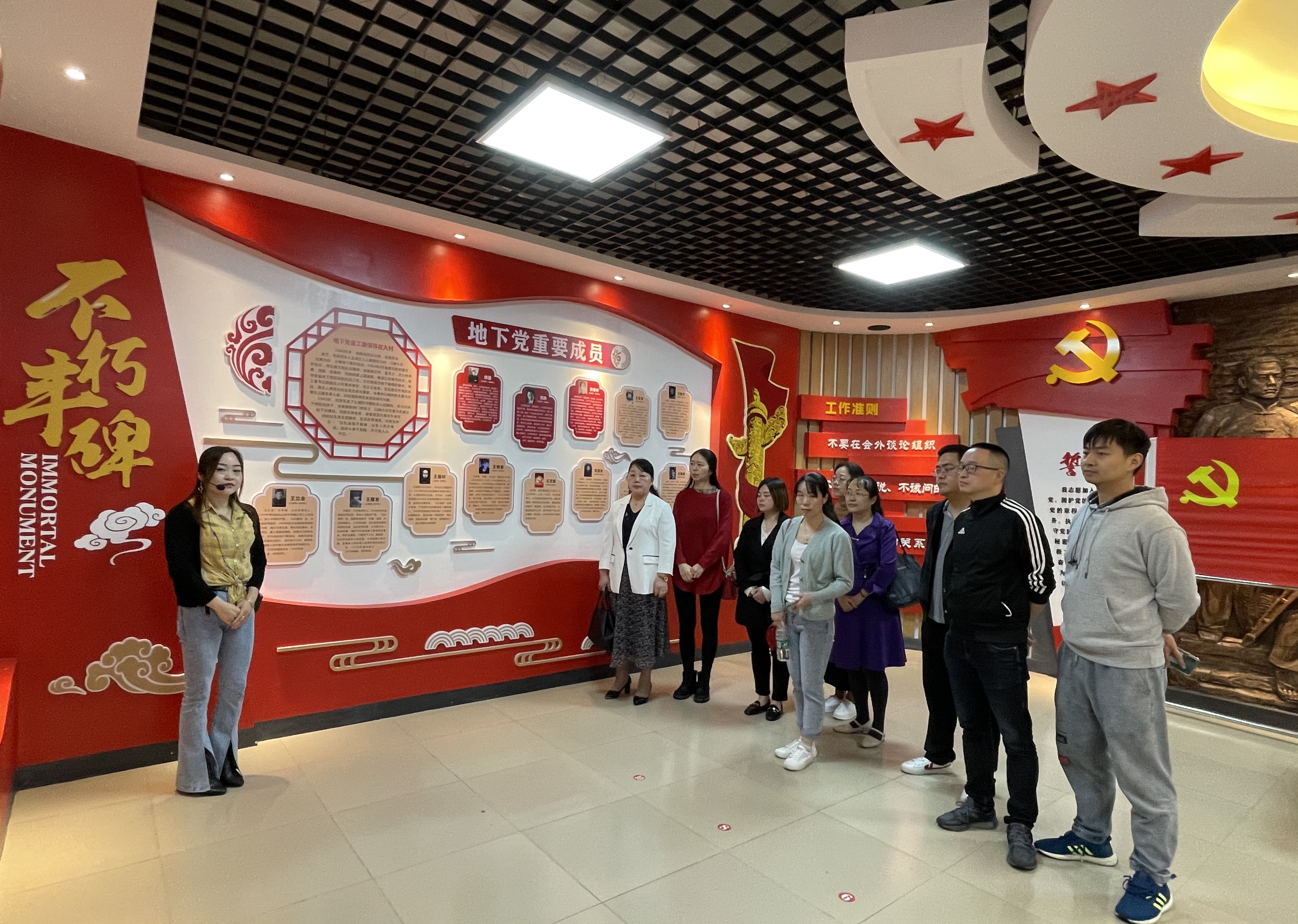 民盟娄底市中心医院委员会赴梓门桥镇开展党史学习和调研活动