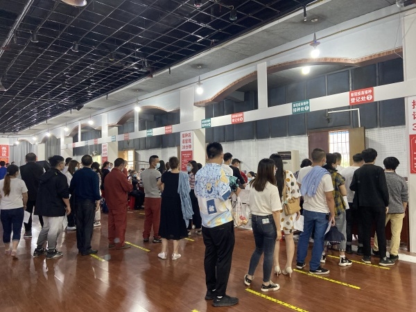 我院扎实推进新冠疫苗接种工作