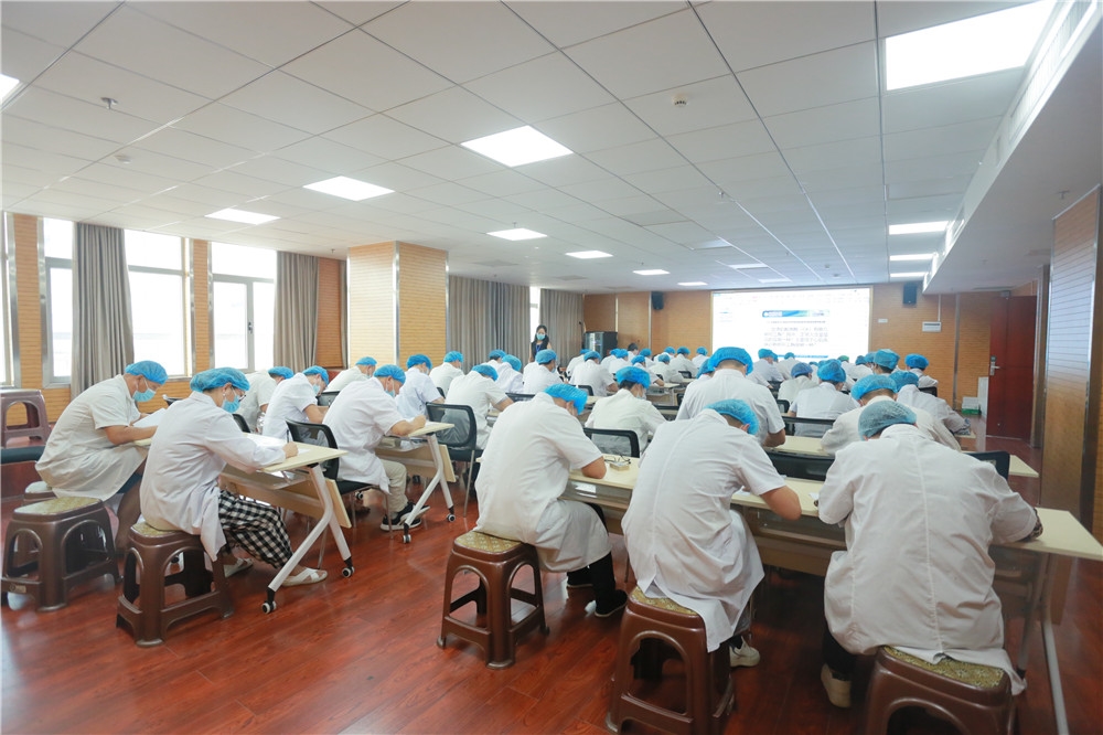 2021年娄底市全科医生转岗培训学员临床技能结业考试顺利举行