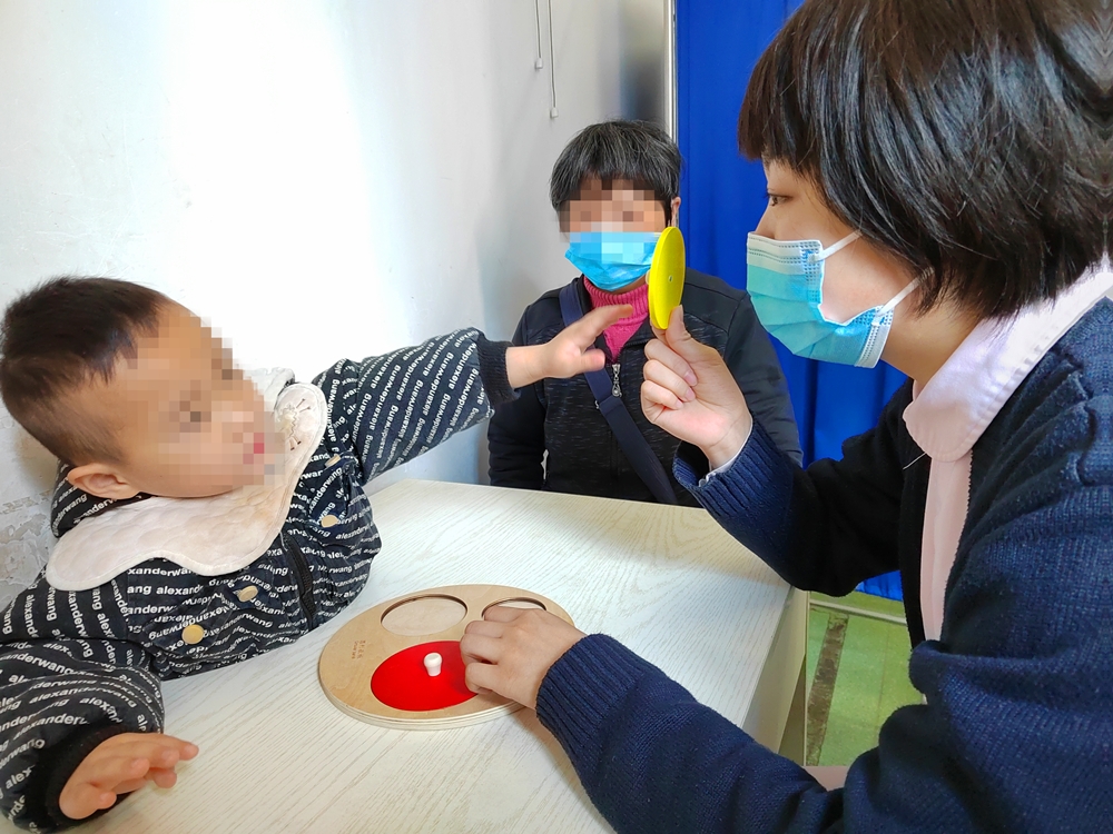 公益助力孤独症双胞胎健康成长