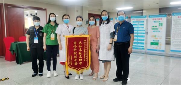 公平公正义满考场关心关爱情暖考生