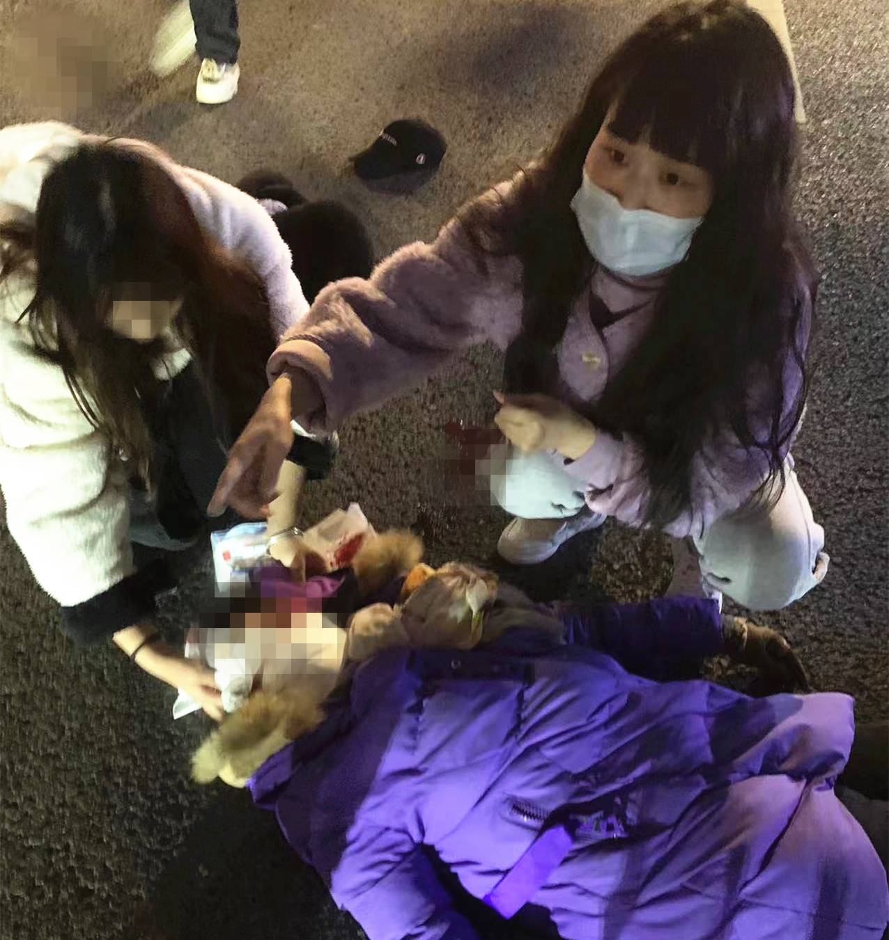 覃红、蒋碧芳，你们好样的！