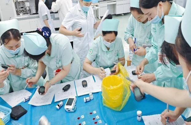 我院开展便携式血糖仪比对工作