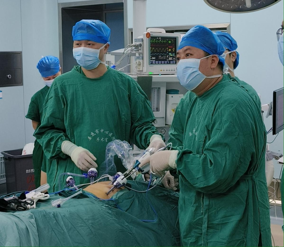 全省首例！娄底市中心医院实施腹腔镜下无肾动脉阻断铥激光肾肿瘤剜除术